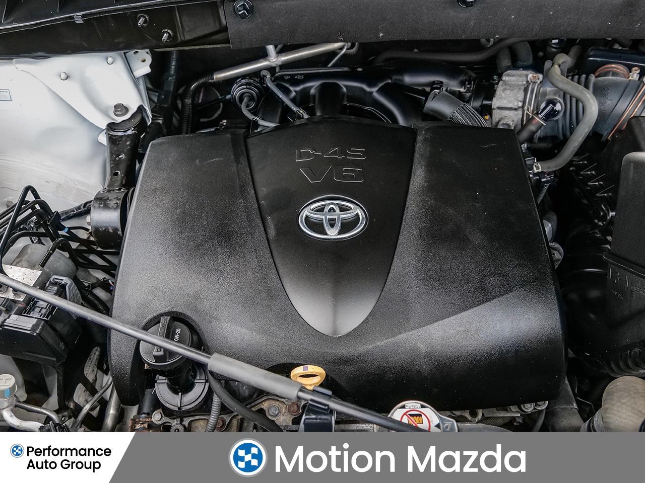 2018 Toyota Highlander AWD XLE   Nav   Sunroof   8 Passenger Photo