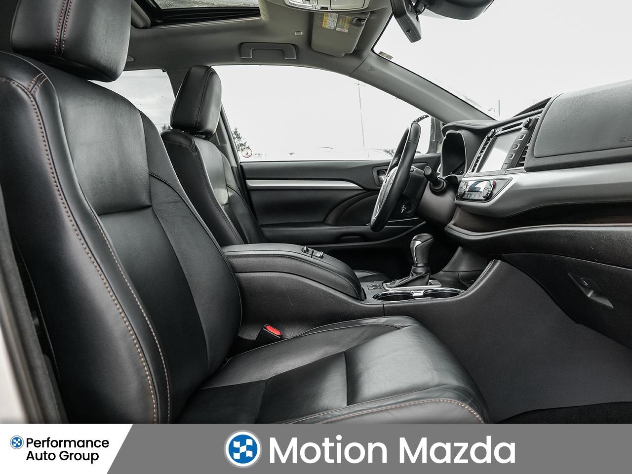 2018 Toyota Highlander AWD XLE   Nav   Sunroof   8 Passenger Photo