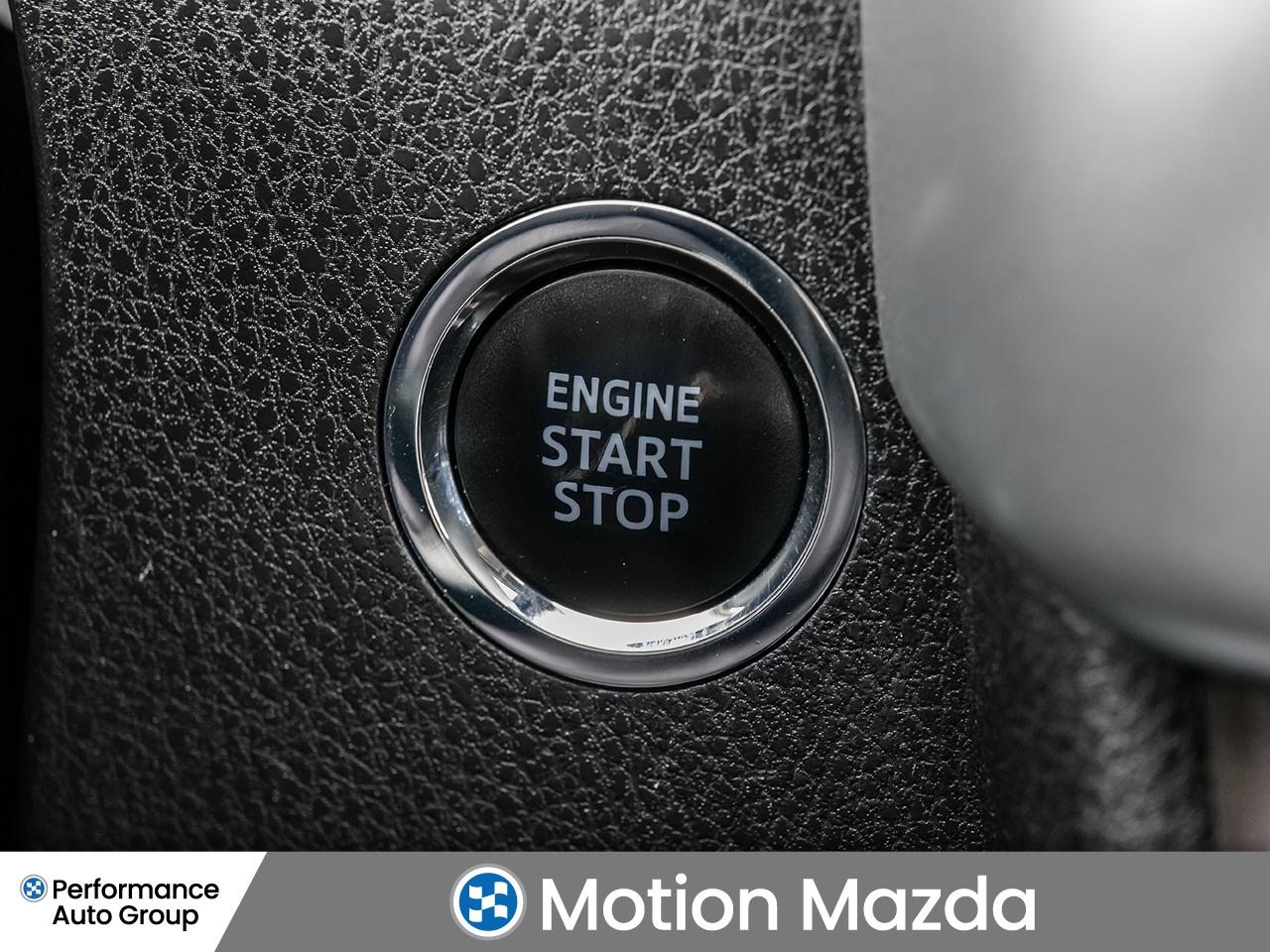 2018 Toyota Highlander AWD XLE   Nav   Sunroof   8 Passenger Photo