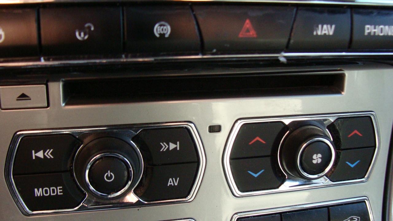 2013 Jaguar F-Type 4dr Sdn V6 AWD*NEW PRICE!*DRIVES WELL!* Photo