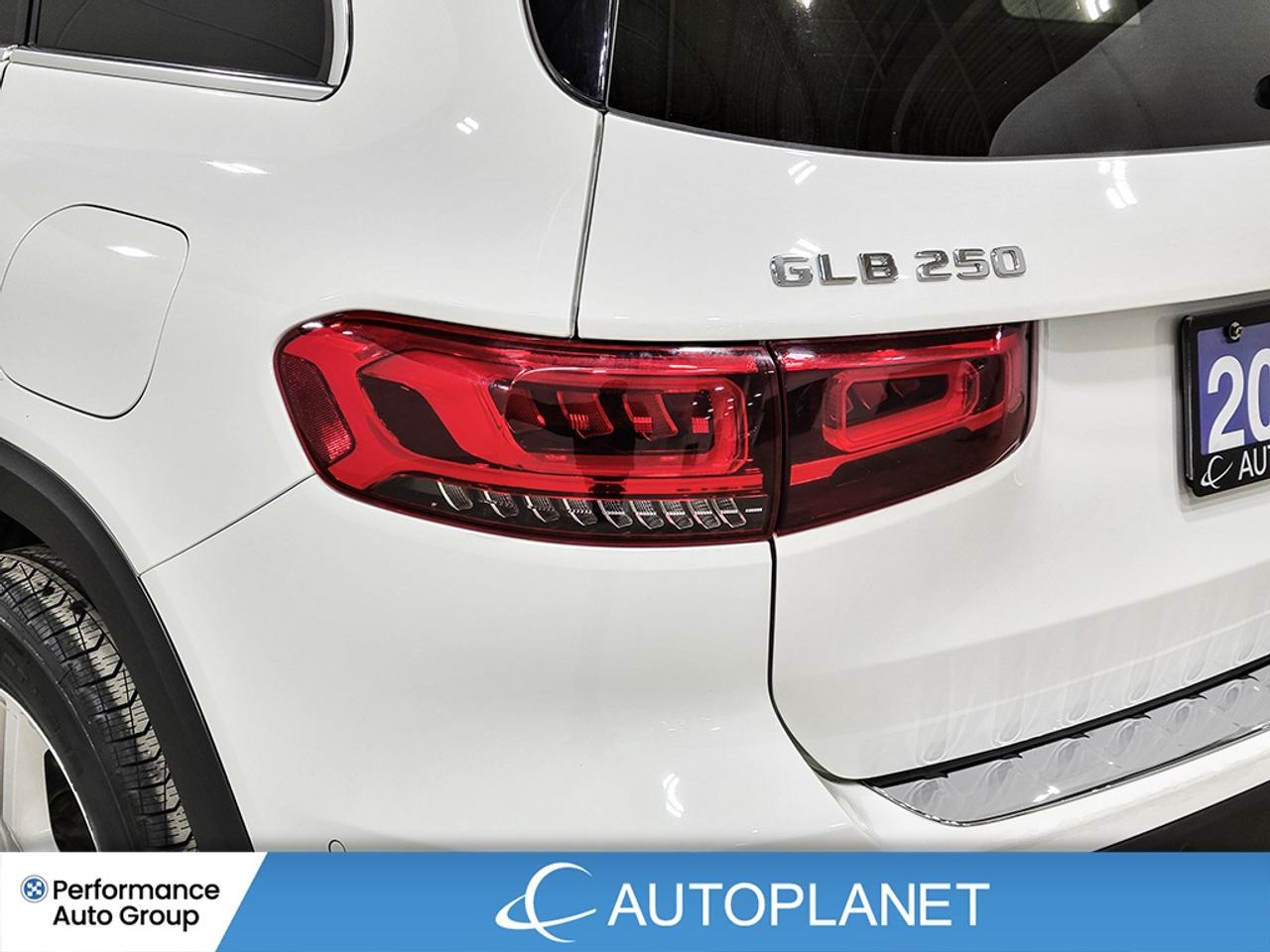 2023 Mercedes-Benz GLB 4MATIC, Pano Roof, Heated Seats, Android Auto! Photo