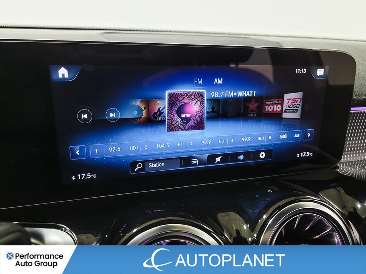 2023 Mercedes-Benz GLB 4MATIC, Pano Roof, Heated Seats, Android Auto! Photo