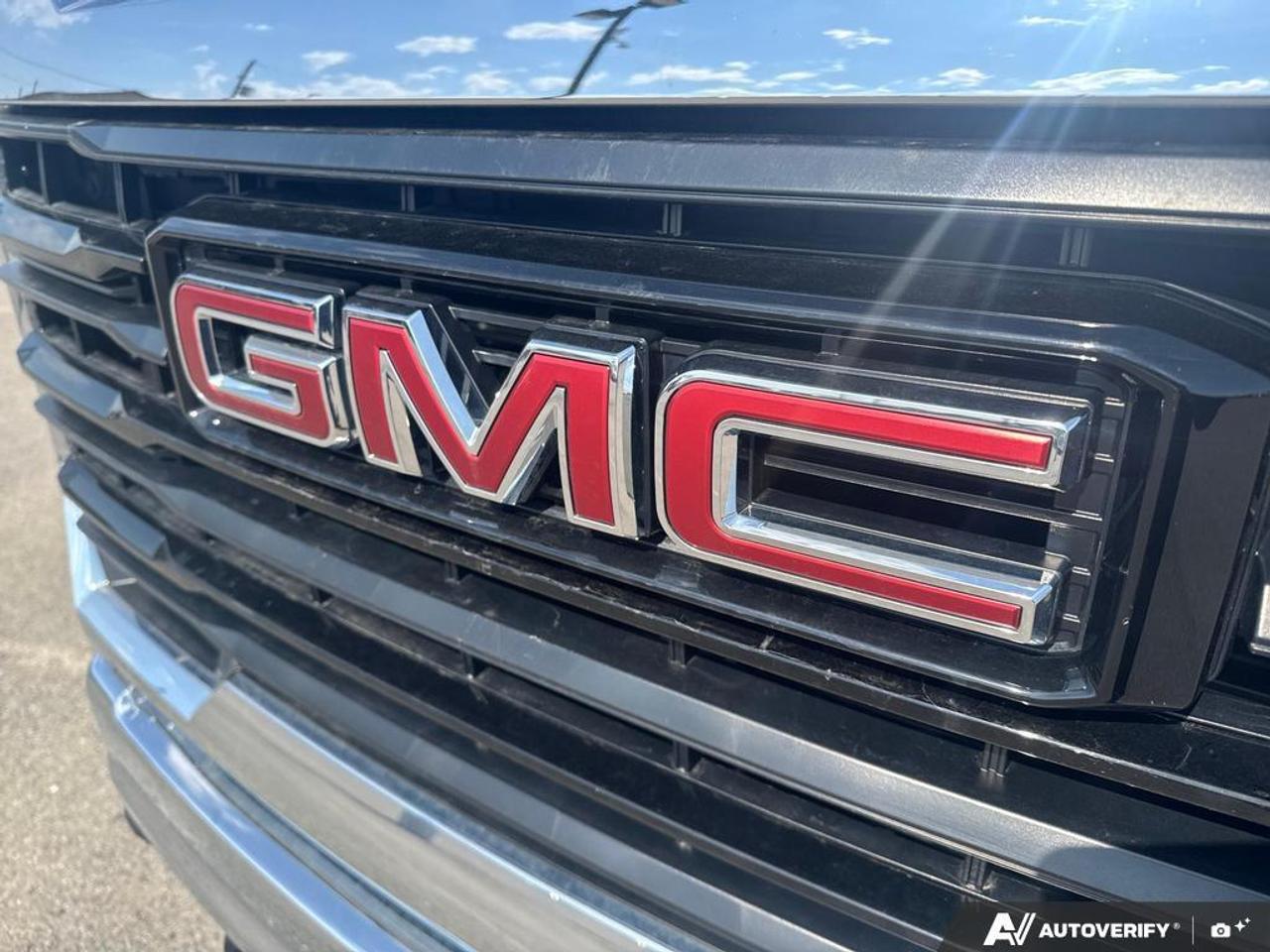 2025 GMC SIERRA 2500HD Pro   NO CLAIMS   6.6L V8 GAS   APPLE CARPLAY Photo