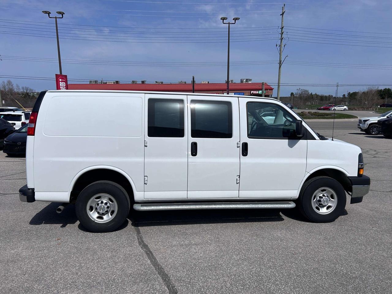 2024 Chevrolet Express RWD 2500 135 Photo