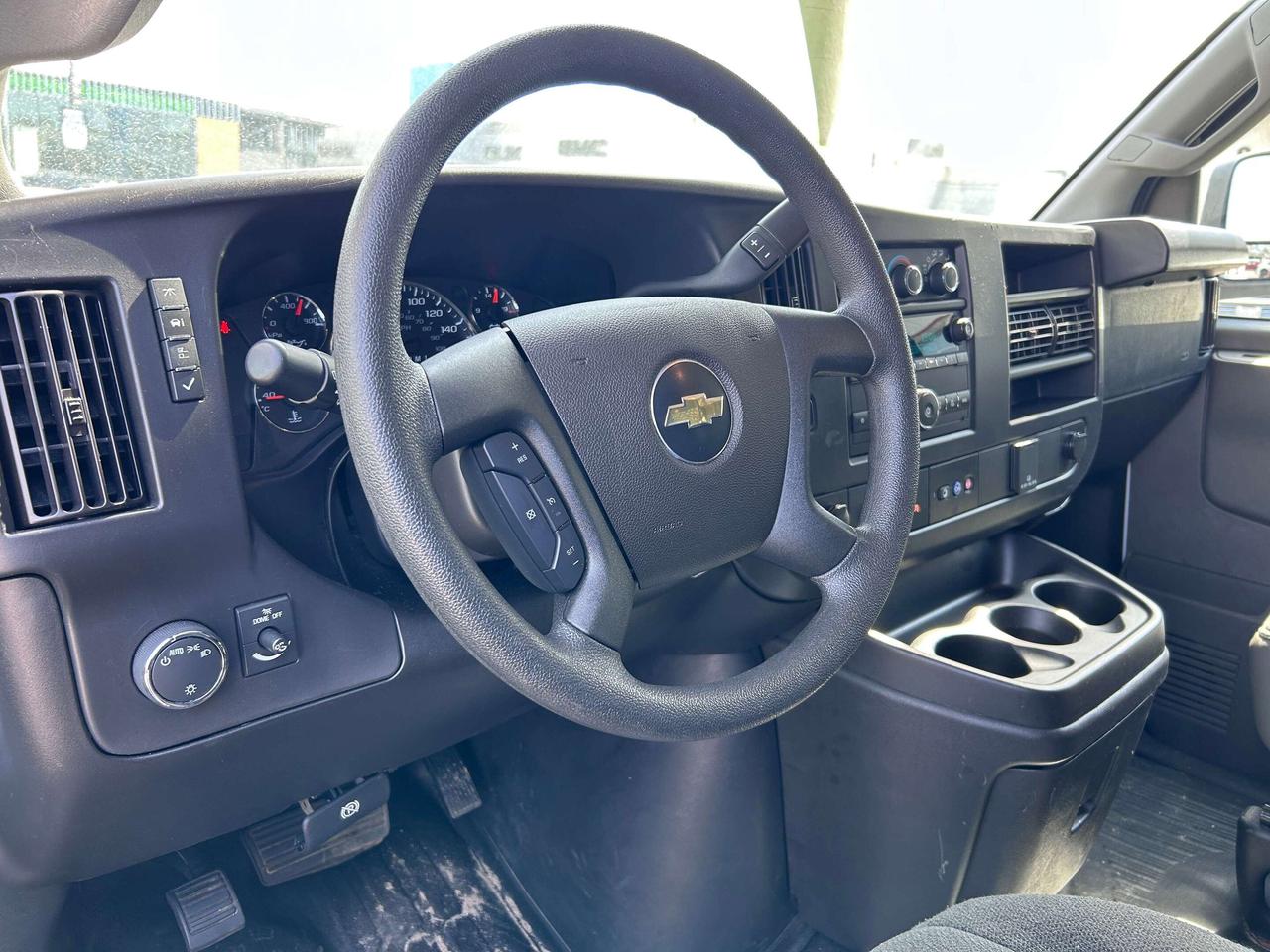 2024 Chevrolet Express RWD 2500 135 Photo