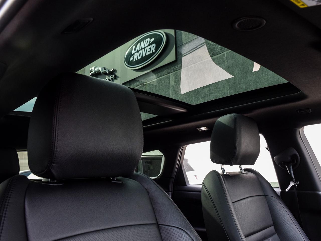 2025 Land Rover Range Rover Evoque S Photo