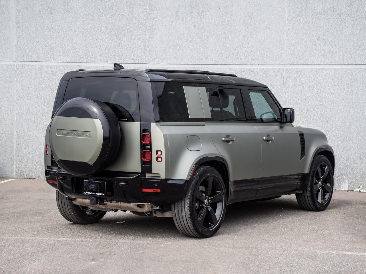 2025 Land Rover Defender X-Dynamic SE Photo