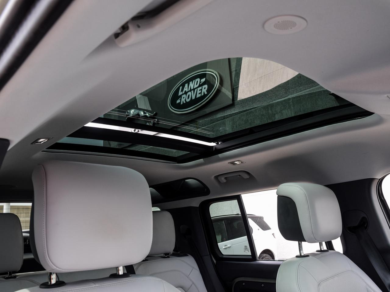 2025 Land Rover Defender X-Dynamic SE Photo