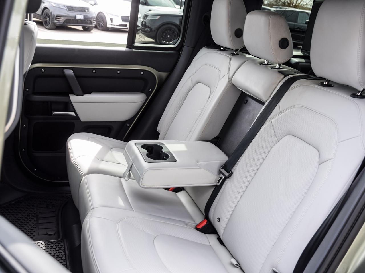 2025 Land Rover Defender X-Dynamic SE Photo