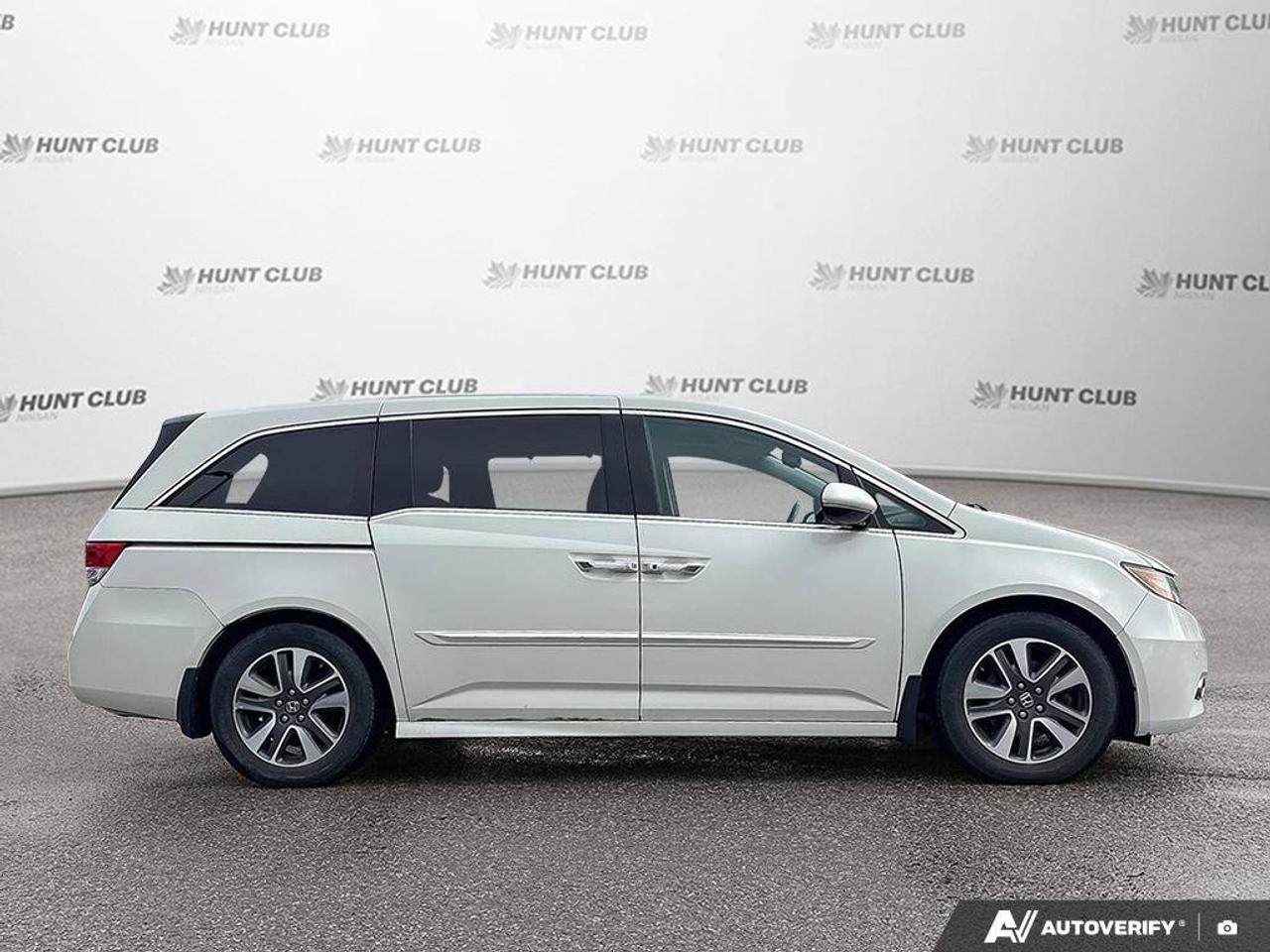 2016 Honda Odyssey Touring (AS-IS) Photo