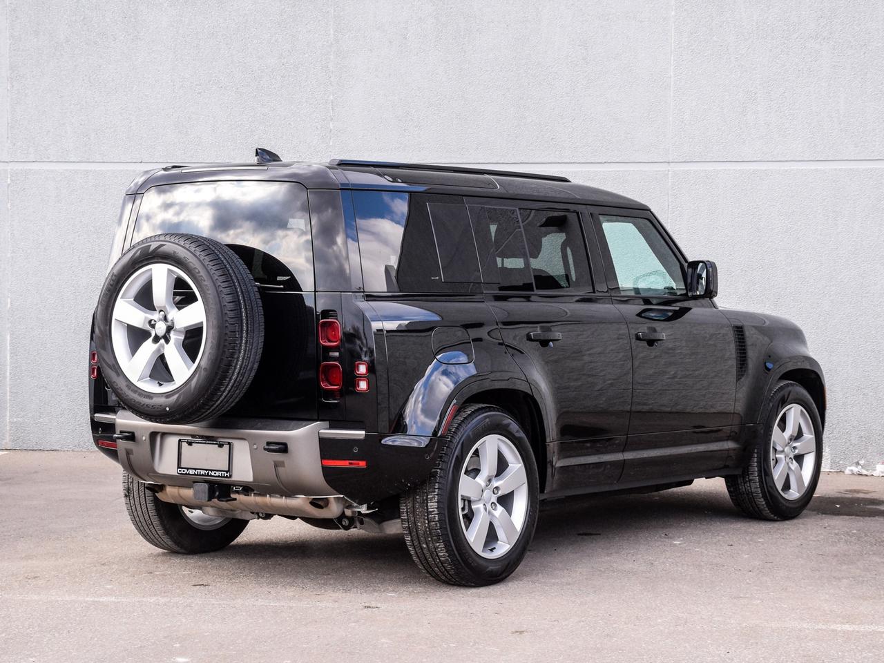 2025 Land Rover Defender X-Dynamic SE Photo3