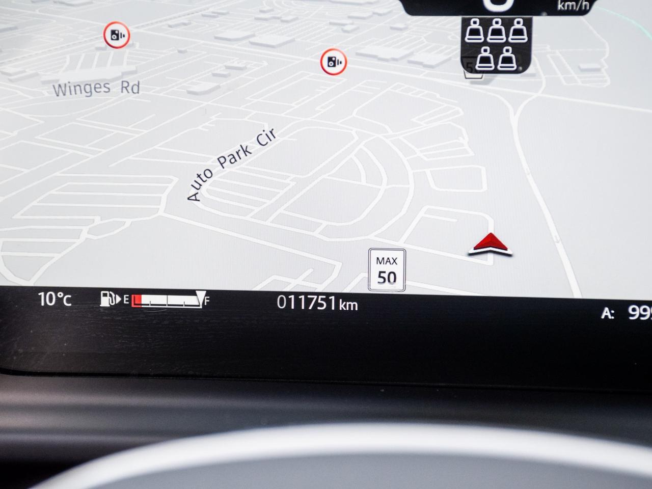 2025 Land Rover Defender X-DYNAMIC SE -DYNAMIC SE Photo