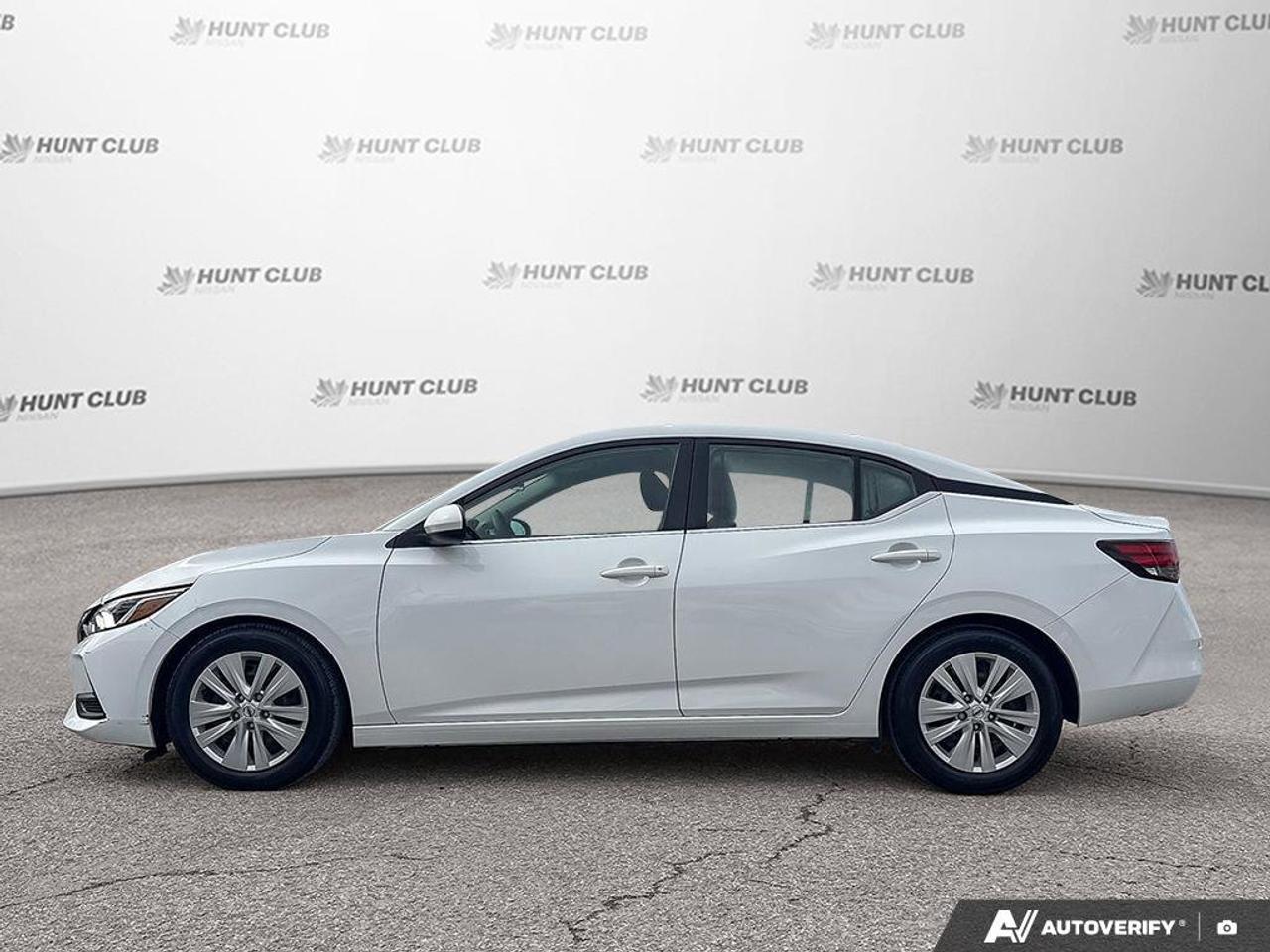 2022 Nissan Sentra S   Heated Seats   Apple CarPlay   Rear Camera Photo3