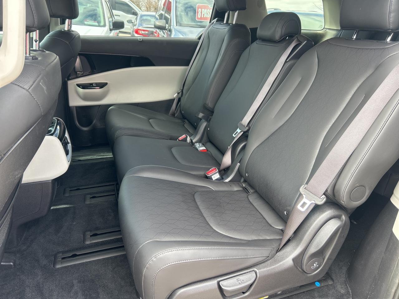 2024 Kia Carnival EX+, 8 PASSENGER, BALANCE OF FACTORY WARRANTY! Photo