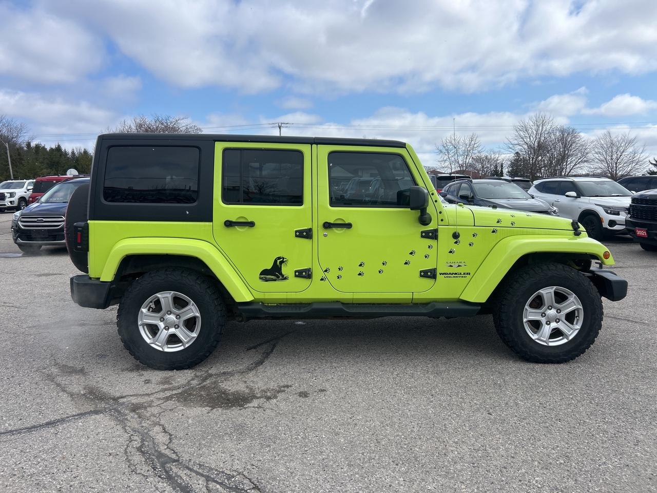 2016 Jeep WRANGLER UNLIMITED SAHARA, AUTO, HEATED SEATS, NAV! Photo