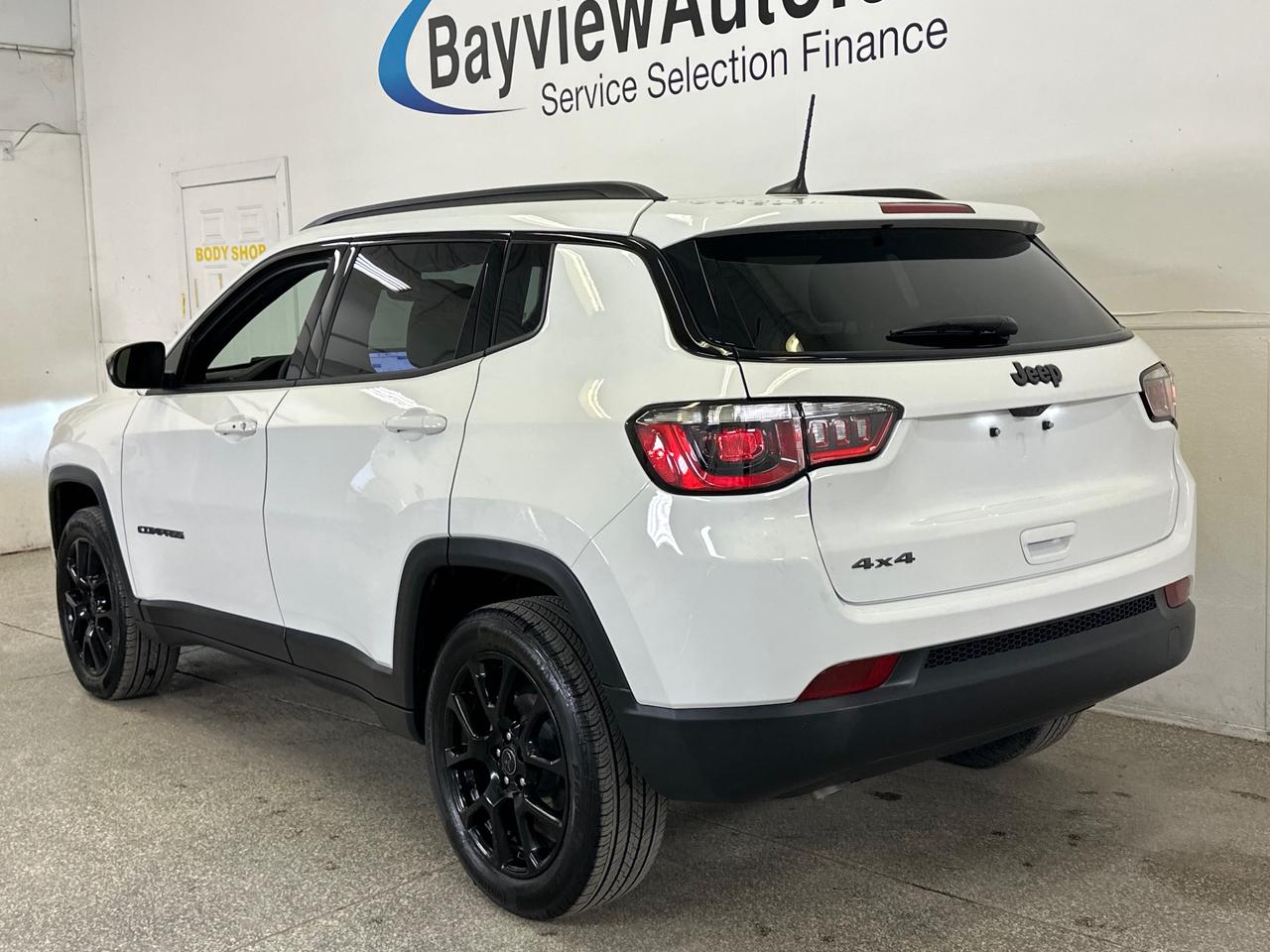 2025 Jeep Compass Altitude 4dr 4x4 Photo4