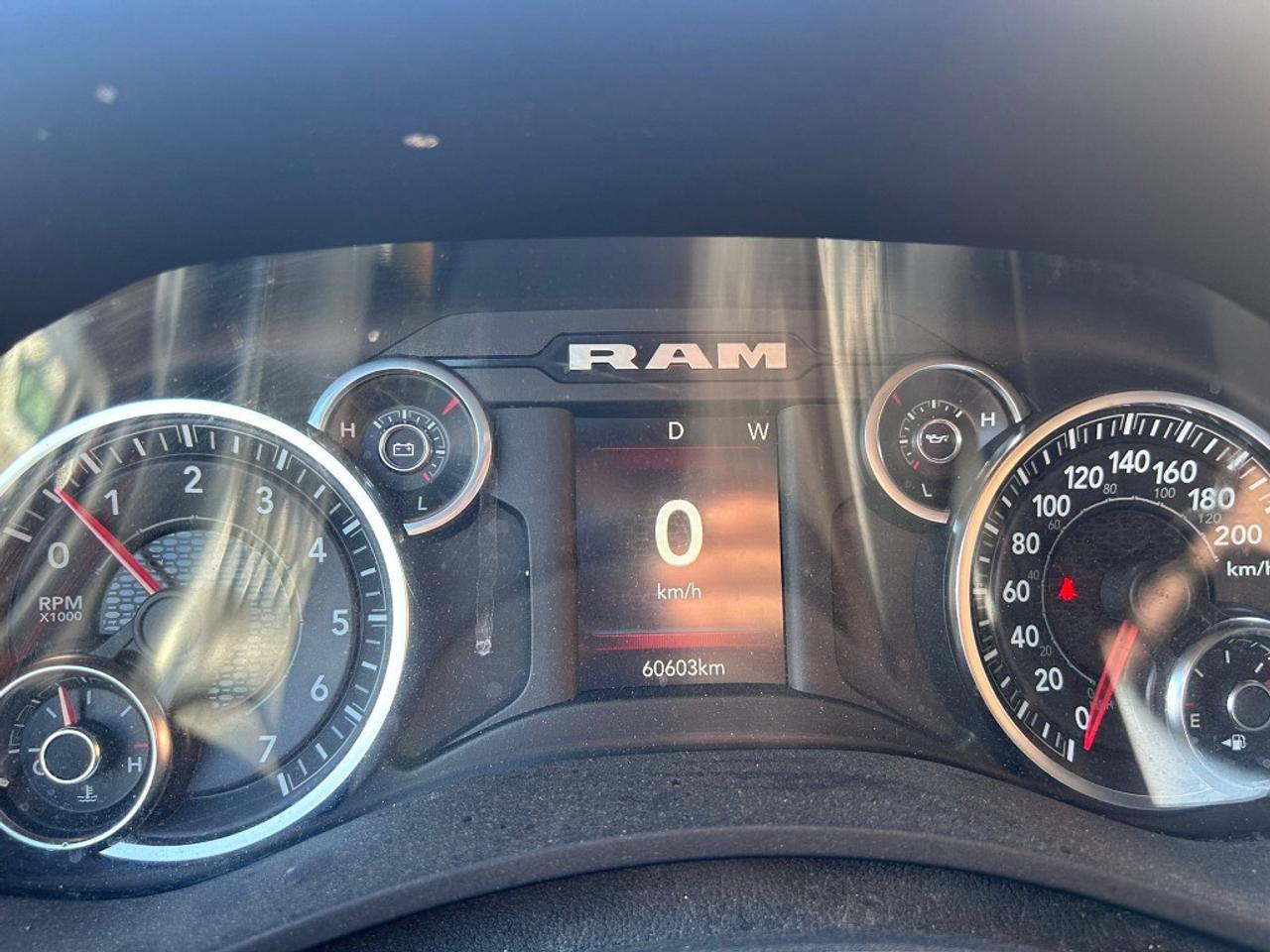 2022 RAM 3500 6.4 L Big Horn 4X4 Crew Cab 6.3 ft. box 149.5 in./ Photo