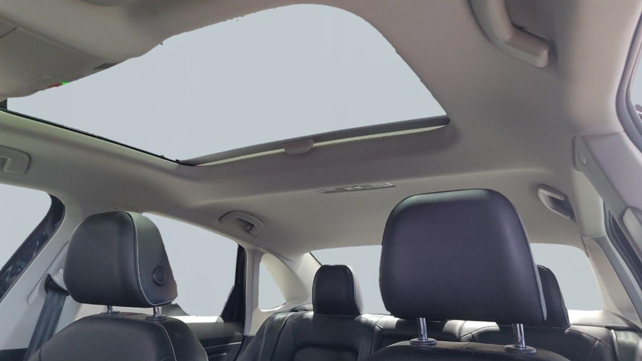 2023 Volkswagen Jetta Highline/Leather/Sunroof/NAVI/Lane Assist/Android Photo