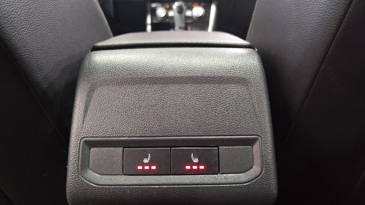 2023 Volkswagen Jetta Highline/Leather/Sunroof/NAVI/Lane Assist/Android Photo