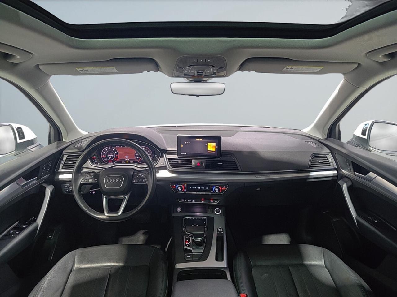 2020 Audi Q5 Progressiv 45 TFSI quattro/ NAVi/Leather/Sunroof/C Photo