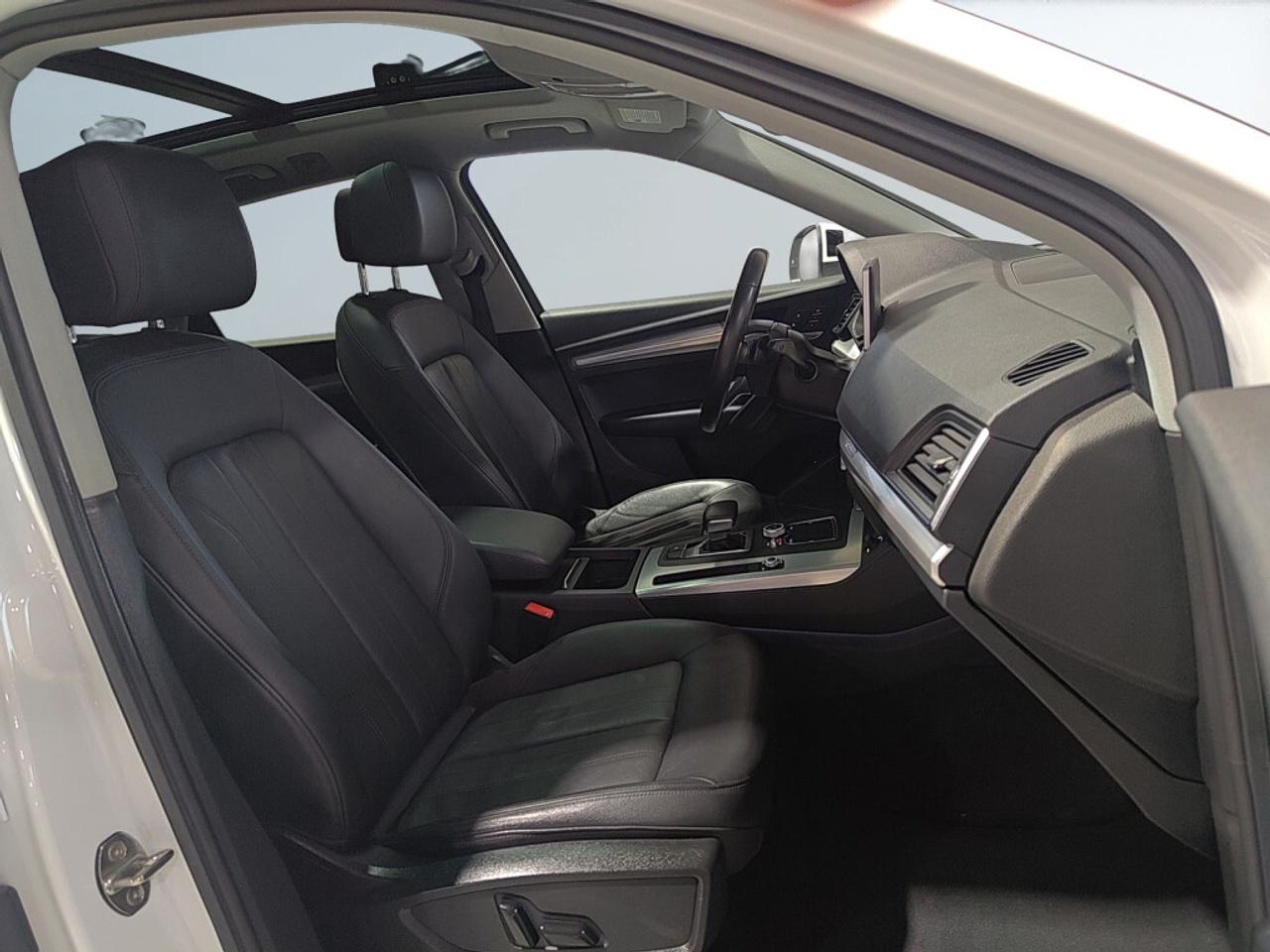 2020 Audi Q5 Progressiv 45 TFSI quattro/ NAVi/Leather/Sunroof/C Photo