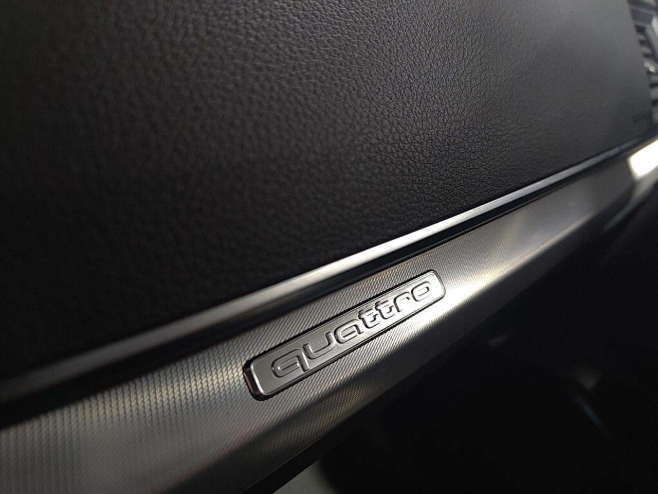 2020 Audi Q5 Progressiv 45 TFSI quattro/ NAVi/Leather/Sunroof/C Photo