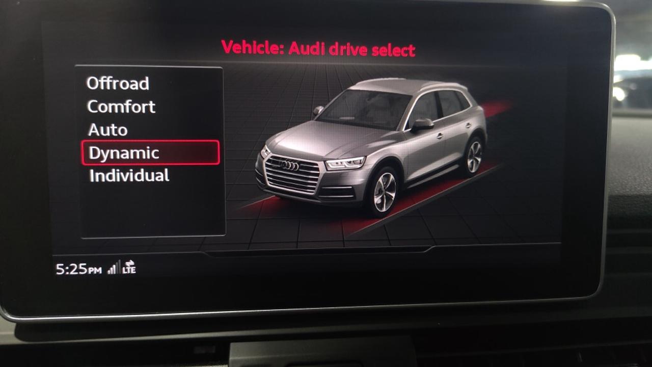 2020 Audi Q5 Progressiv 45 TFSI quattro/ NAVi/Leather/Sunroof/C Photo