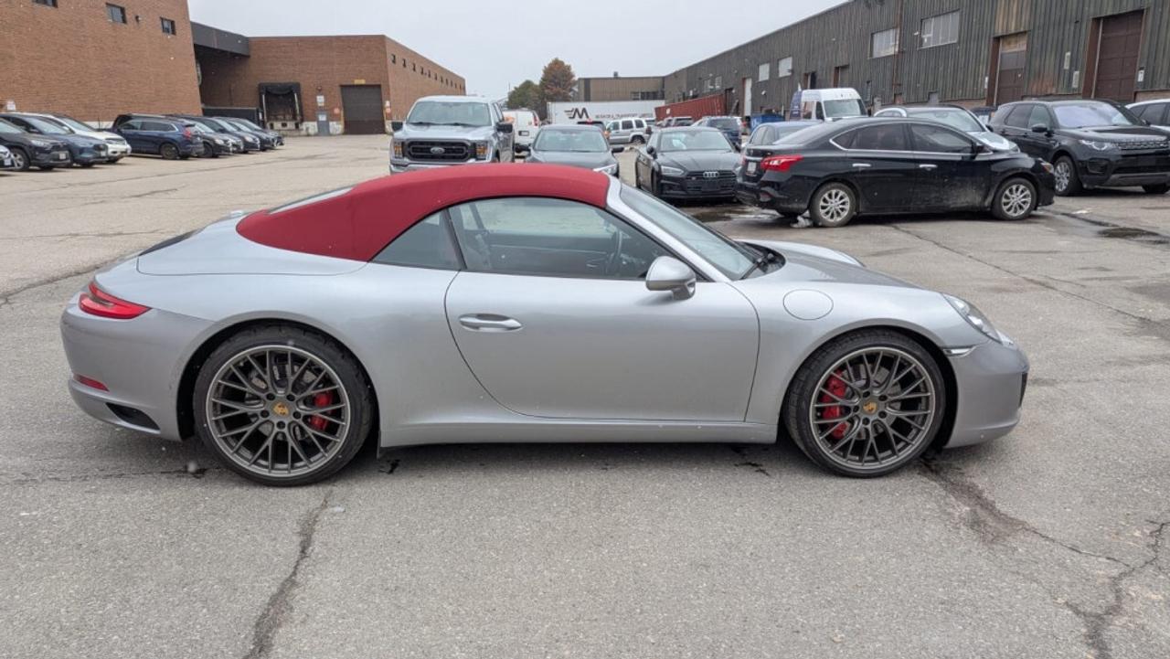 2017 Porsche 911 Carrera S / Exceptionally maintained/Excellent Con Photo