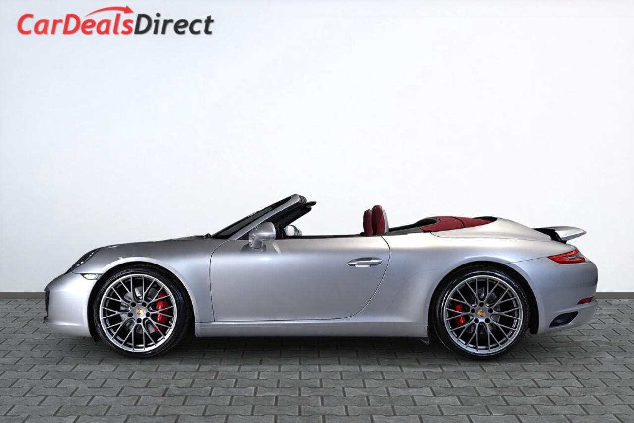 2017 Porsche 911 Carrera S / Exceptionally maintained/Excellent Con Photo