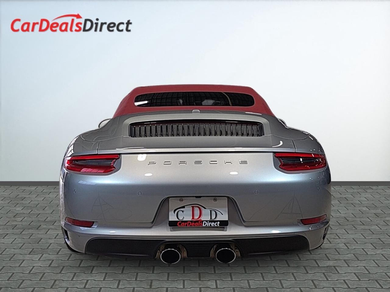 2017 Porsche 911 Carrera S / Exceptionally maintained/Excellent Con Photo