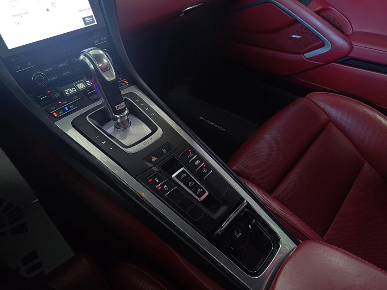 2017 Porsche 911 Carrera S / Exceptionally maintained/Excellent Con Photo