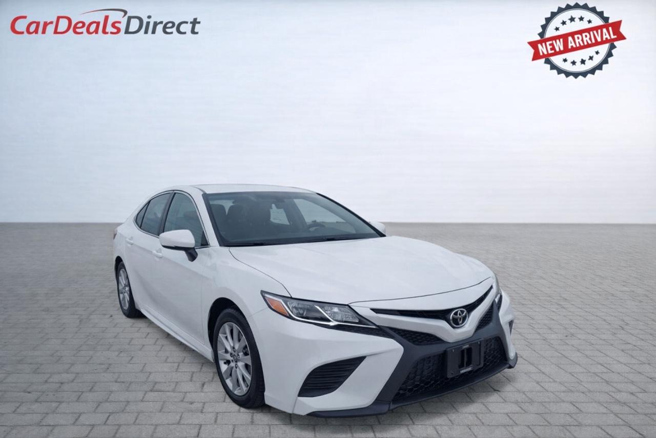 2024 Toyota Camry SE  / Leather/ Back Up Cam/ NAVi/ CarPaly/Heated S Photo0