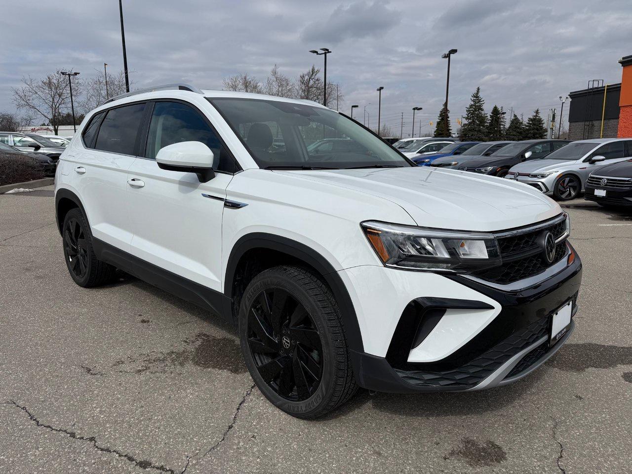 2024 Volkswagen Taos Comfortline 1.5T 7sp at DSG w/ Tip 4M Keyless Entr Photo