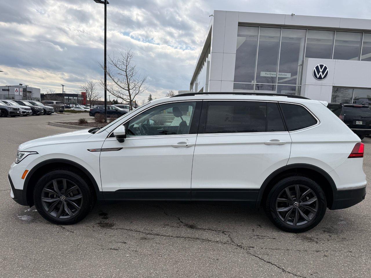 2023 Volkswagen Tiguan Comfortline 2.0T 8sp at w/Tip 4M Alloy Wheels  Rem Photo
