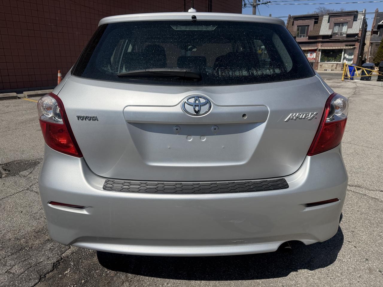 2010 Toyota Matrix 4dr Wgn Auto FWD !! CAR FAX CLEAN !! CERTIFIED !! Photo3