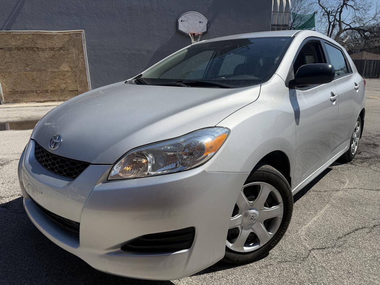 2010 Toyota Matrix 4dr Wgn Auto FWD !! CAR FAX CLEAN !! CERTIFIED !! Photo0