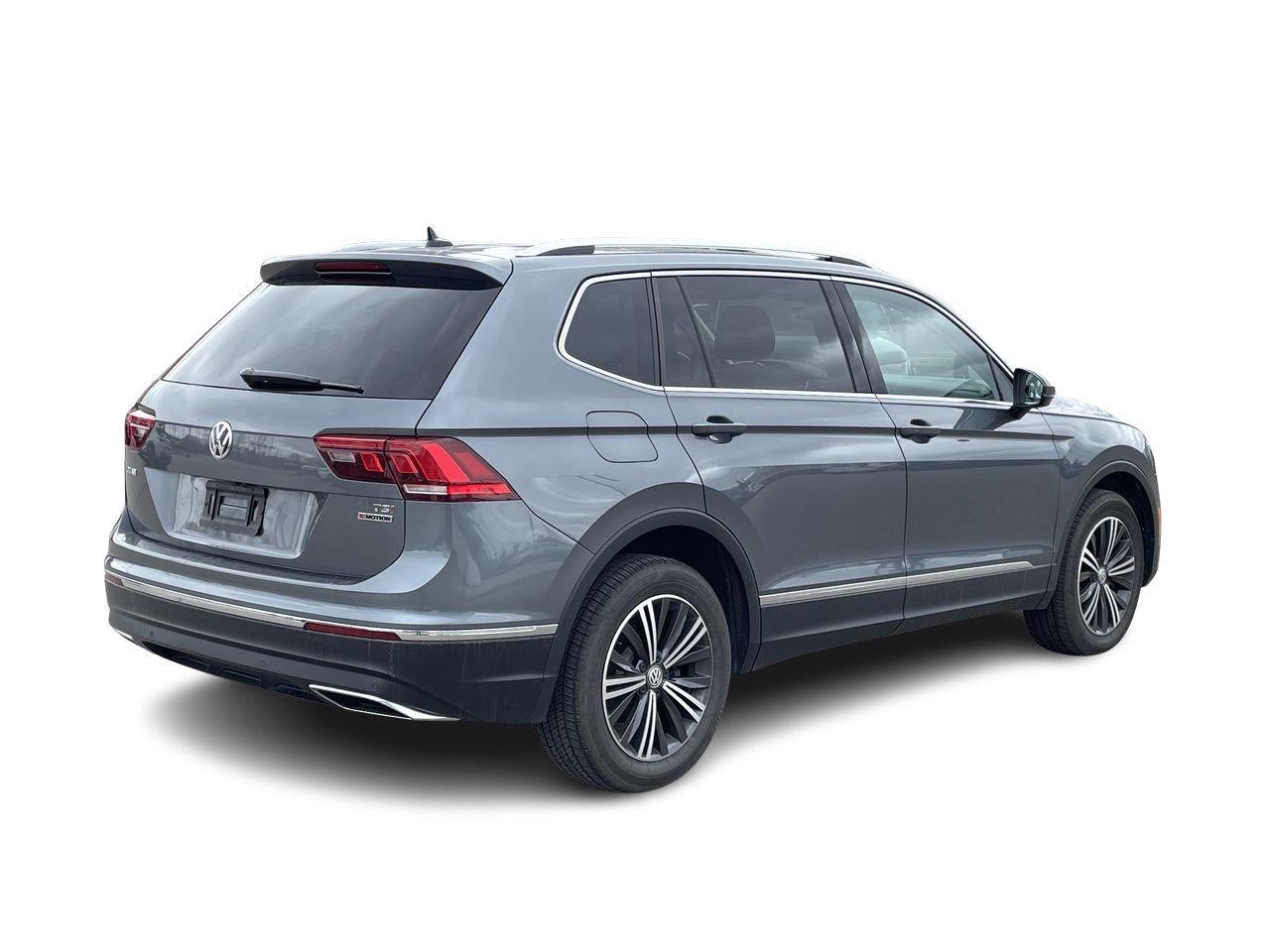 2018 Volkswagen Tiguan Highline 2.0T 8sp at w/Tip 4M Alloy Wheels  Leathe Photo