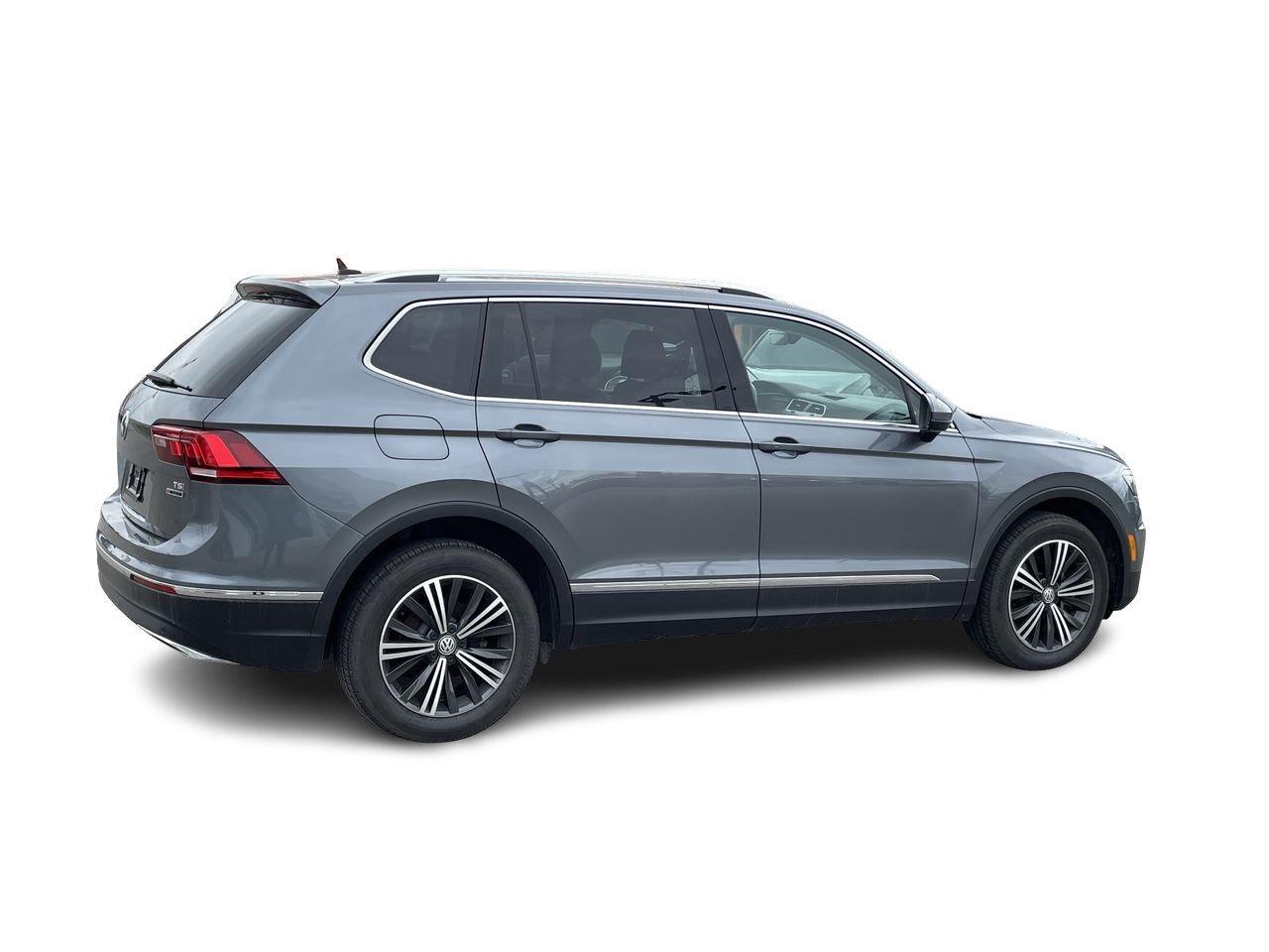 2018 Volkswagen Tiguan Highline 2.0T 8sp at w/Tip 4M Alloy Wheels  Leathe Photo