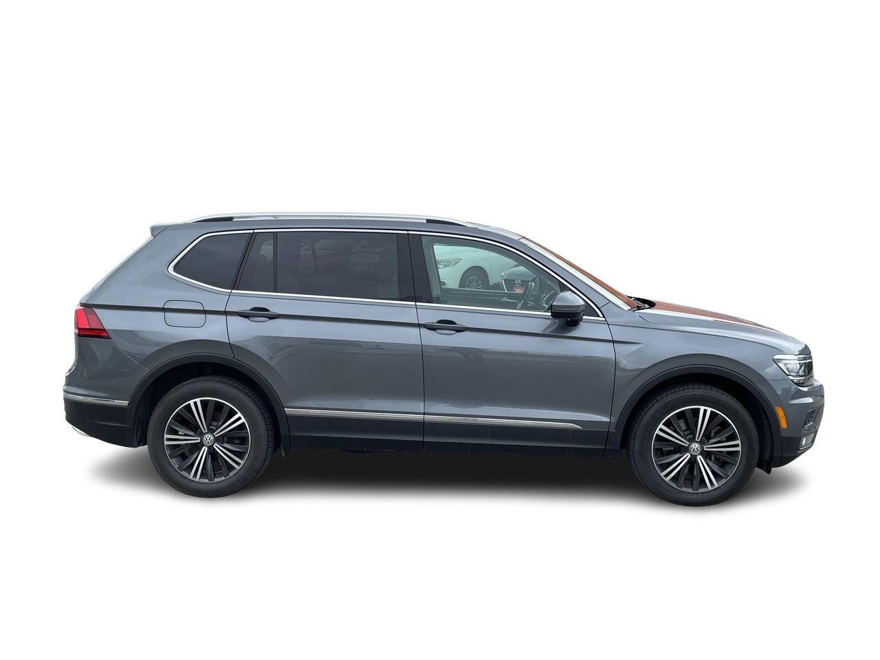 2018 Volkswagen Tiguan Highline 2.0T 8sp at w/Tip 4M Alloy Wheels  Leathe Photo