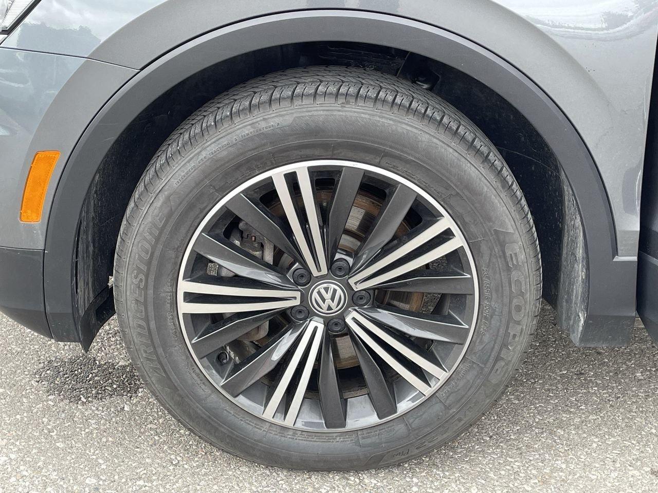 2018 Volkswagen Tiguan Highline 2.0T 8sp at w/Tip 4M Alloy Wheels  Leathe Photo
