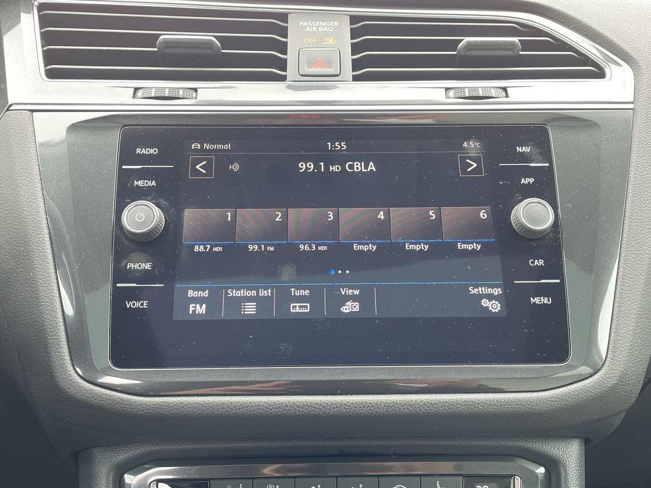 2018 Volkswagen Tiguan Highline 2.0T 8sp at w/Tip 4M Alloy Wheels  Leathe Photo