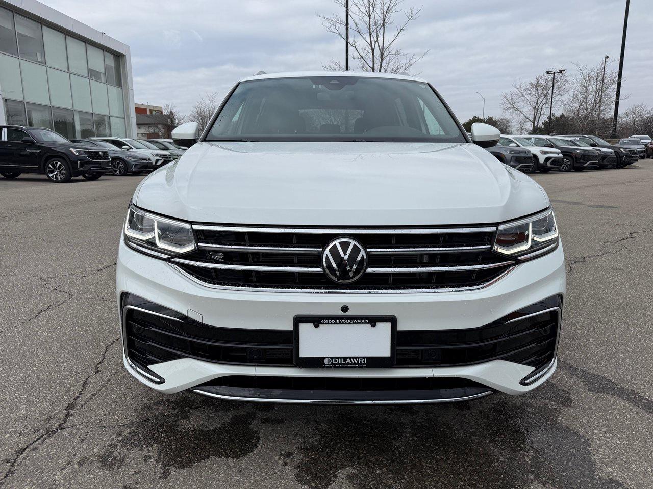 2022 Volkswagen Tiguan Highline 2.0T 8sp at w/Tip 4M Alloy Wheels  Sunroo Photo