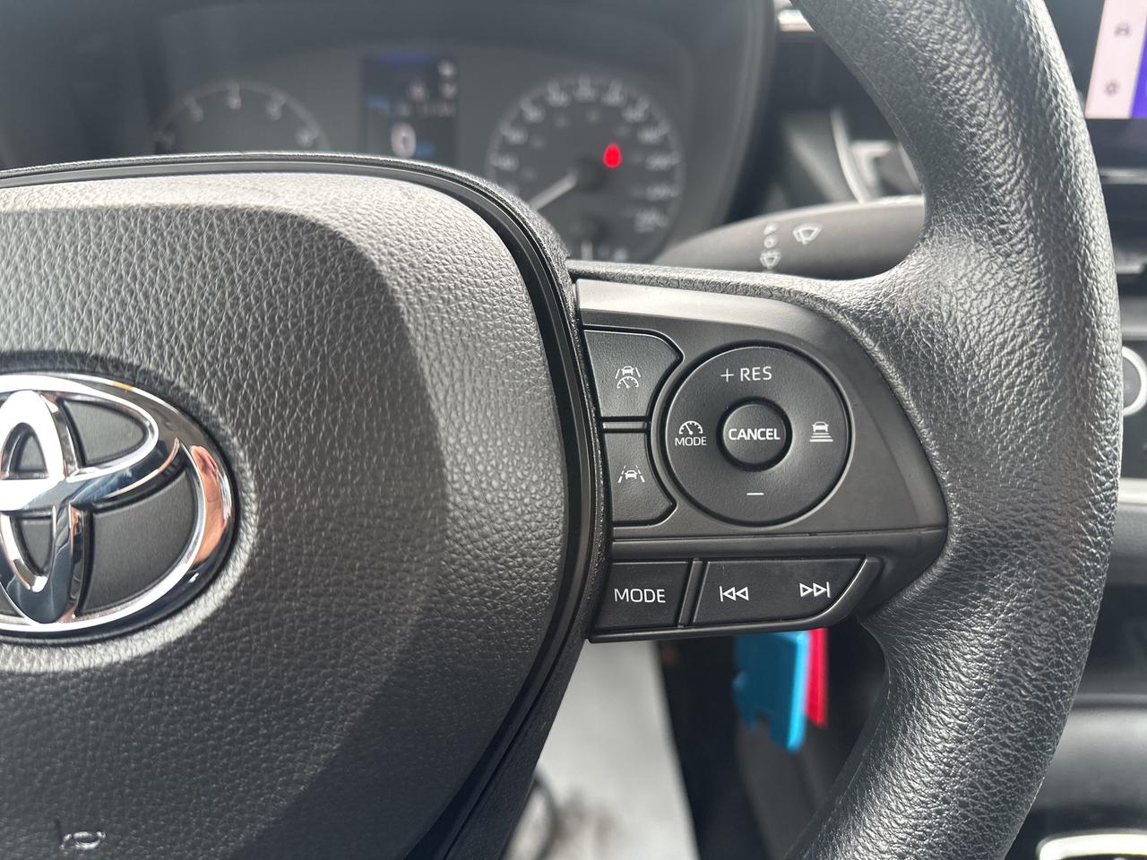 2023 Toyota Corolla LE CVT Photo