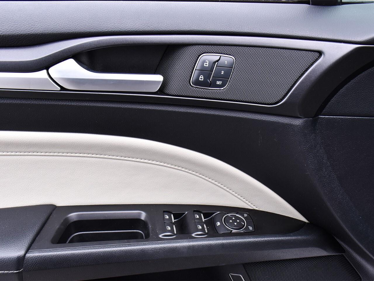 2018 Ford Fusion Hybrid TITANIUM FWD, FUEL SAVER, GREAT CONDINTION Photo