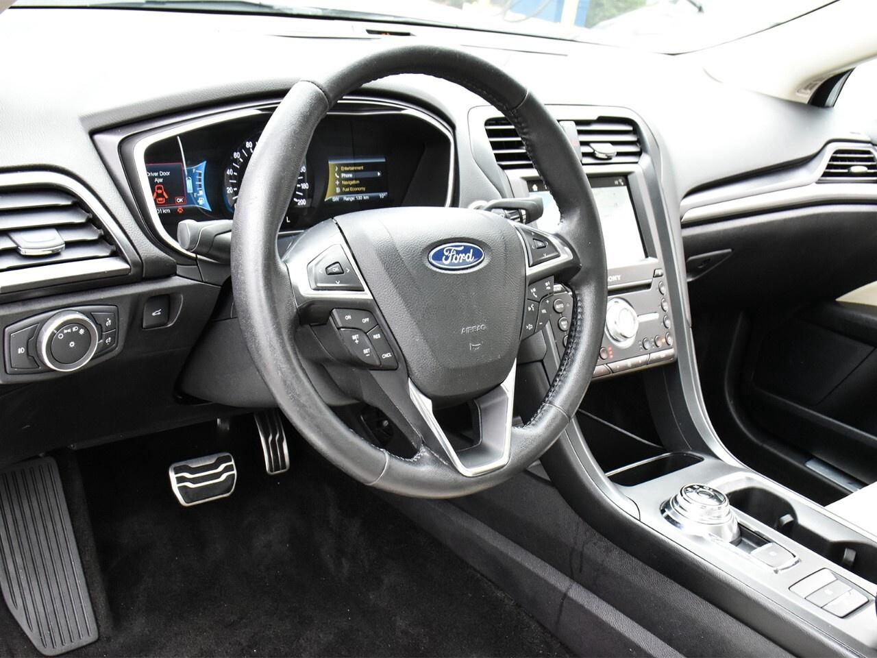 2018 Ford Fusion Hybrid TITANIUM FWD, FUEL SAVER, GREAT CONDINTION Photo