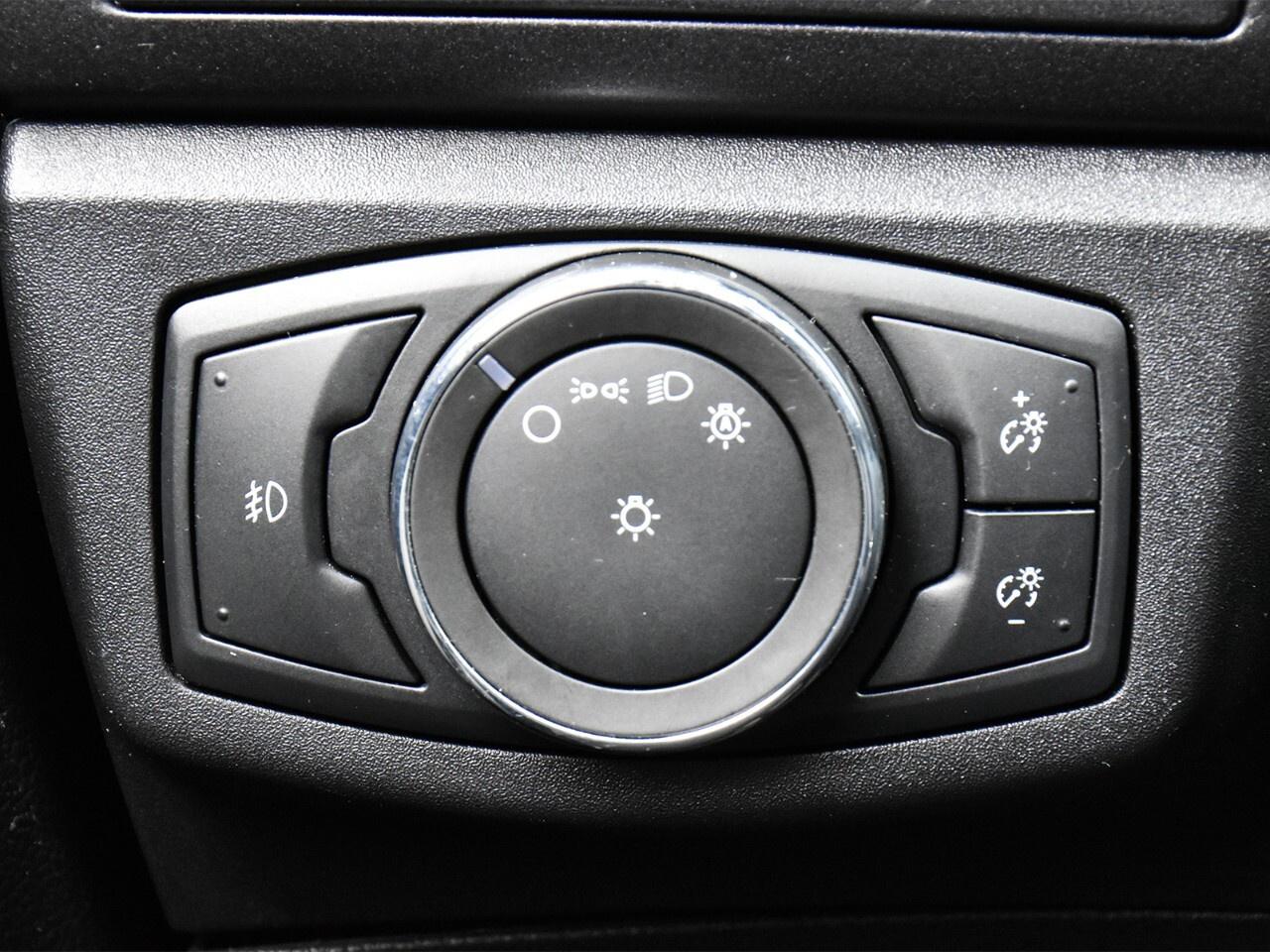 2018 Ford Fusion Hybrid TITANIUM FWD, FUEL SAVER, GREAT CONDINTION Photo