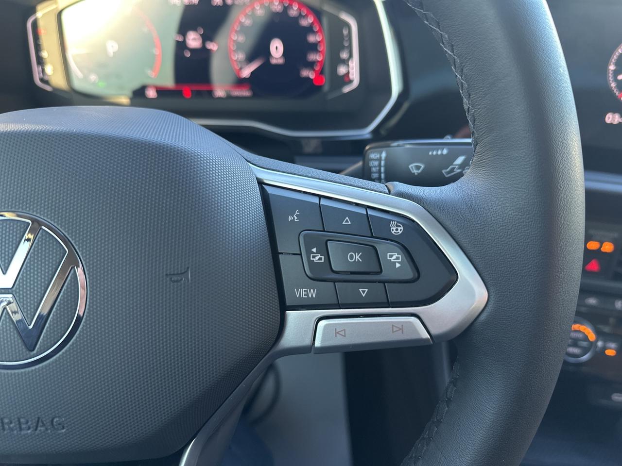 2024 Volkswagen Jetta Highline auto Photo