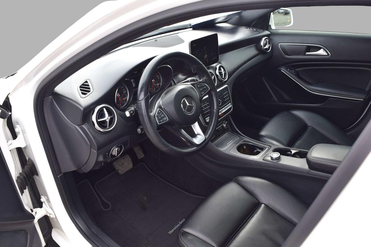 2019 Mercedes-Benz GLA-Class GLA250 4MATIC Navi Panoramic Sunroof Photo