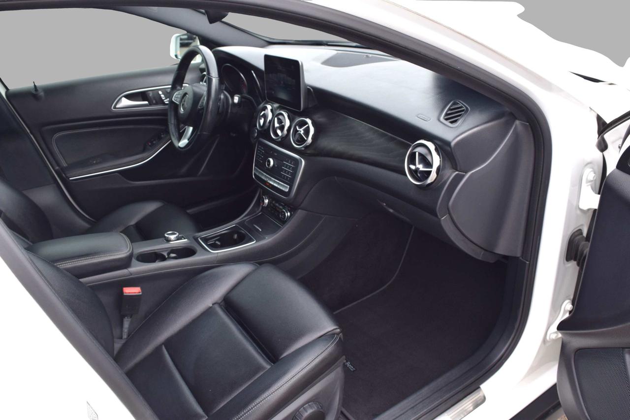 2019 Mercedes-Benz GLA-Class GLA250 4MATIC Navi Panoramic Sunroof Photo
