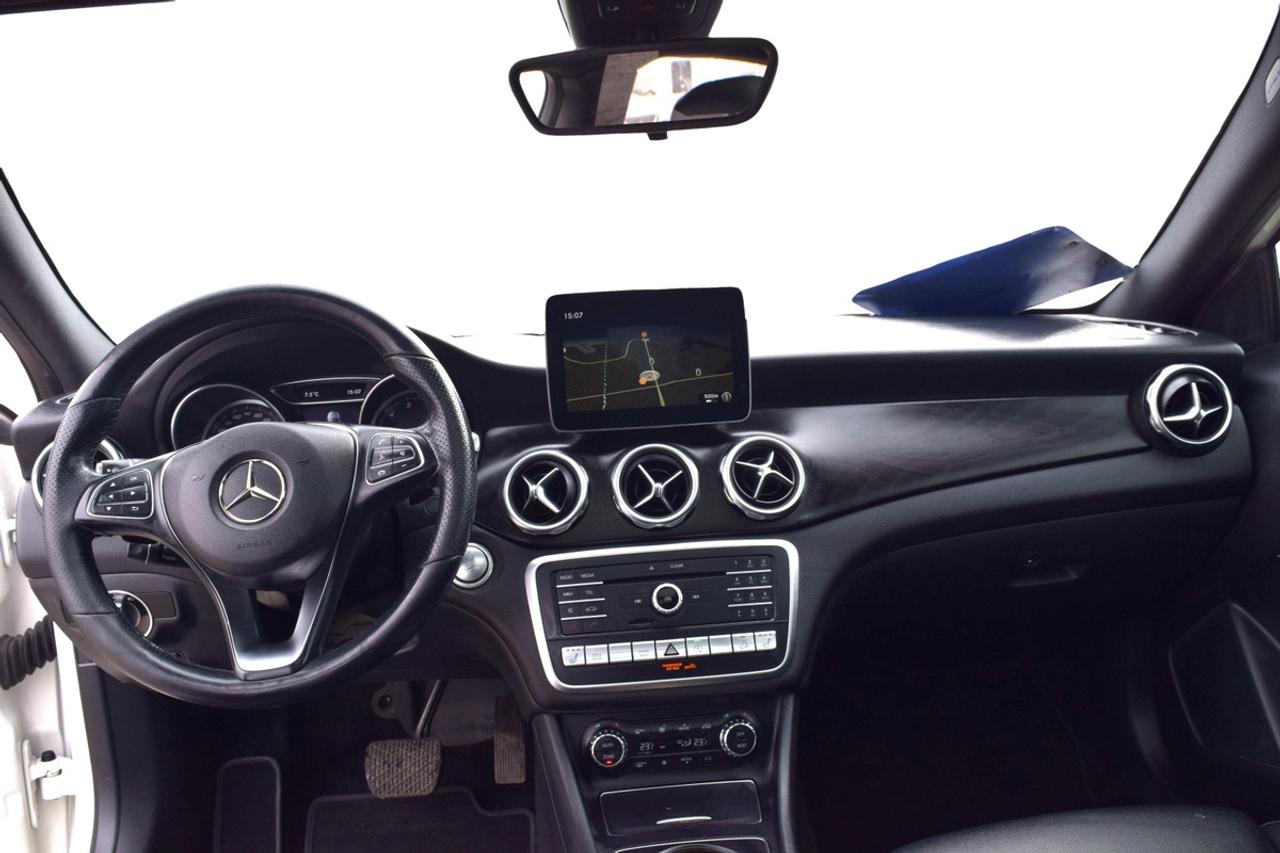 2019 Mercedes-Benz GLA-Class GLA250 4MATIC Navi Panoramic Sunroof Photo
